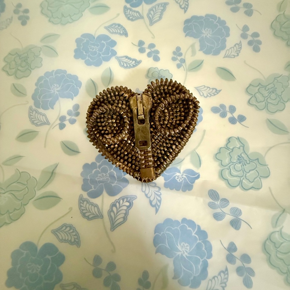 Beautiful Handcrafted Zipper Brooch. Appx. 2.5” x 2.5”. Excellent Condition.